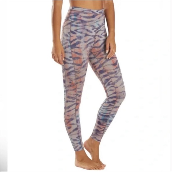 Free People REVERSIBLE Legging XS $118 - Picture 2 of 6